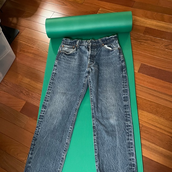 Men’s Levi’s 501 34x31 button fly straight leg jeans. Excellent condition. - Picture 4 of 5